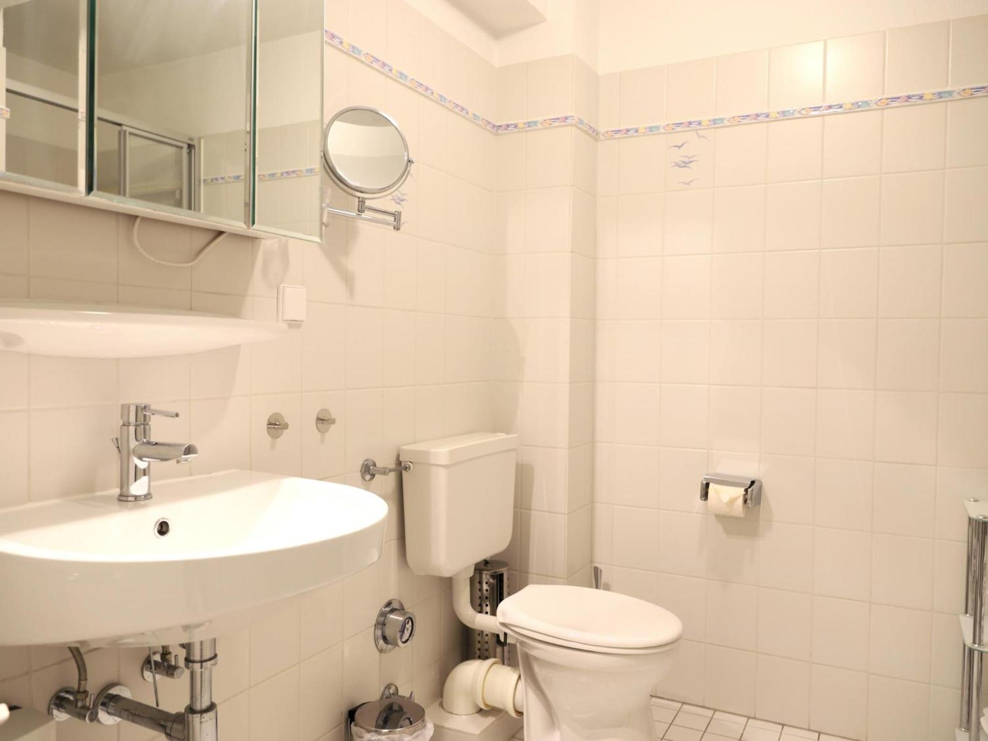 Ferienwohnung Ruhig gelegenes Haus am Ortseingang von Wenningstedt Exterior foto